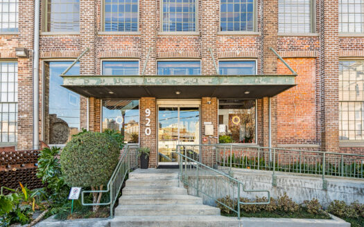 920 POEYFARRE Street Unit#225, New Orleans, Louisiana 70130