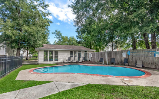 713 Heavens Drive, Unit 4, Mandeville, LA 70471