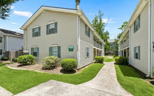713 Heavens Drive, Unit 4, Mandeville, LA 70471