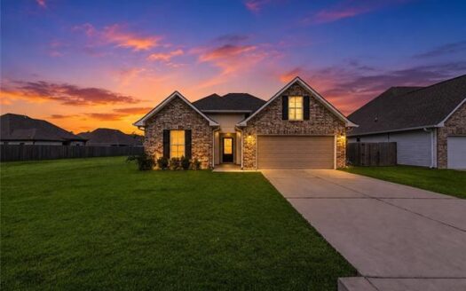 60342 Sunset Oak Boulevard, Lacombe, LA 70445